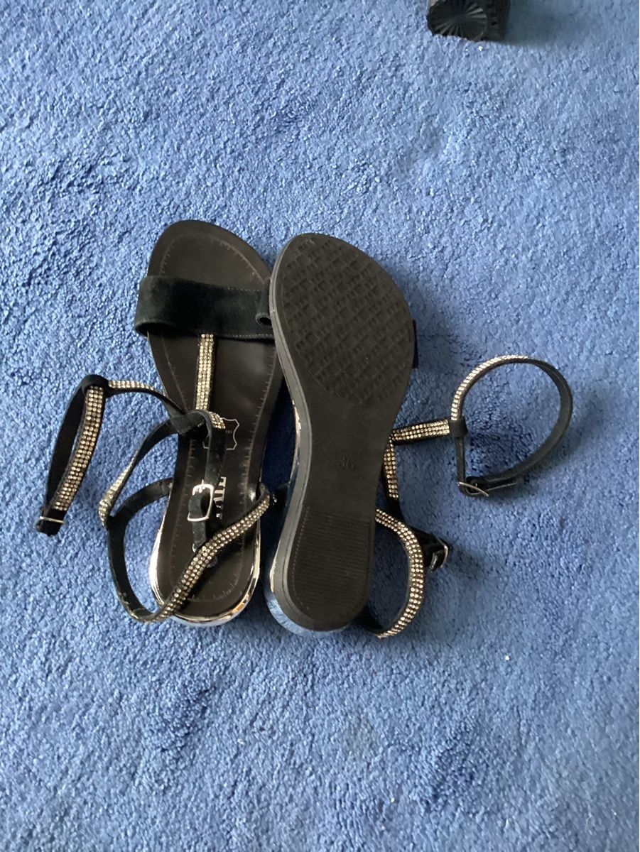 Damenschuhe: Sandales – Neu (gemäss Beschreibung) aus Le Landeron von ArianeNi 1
