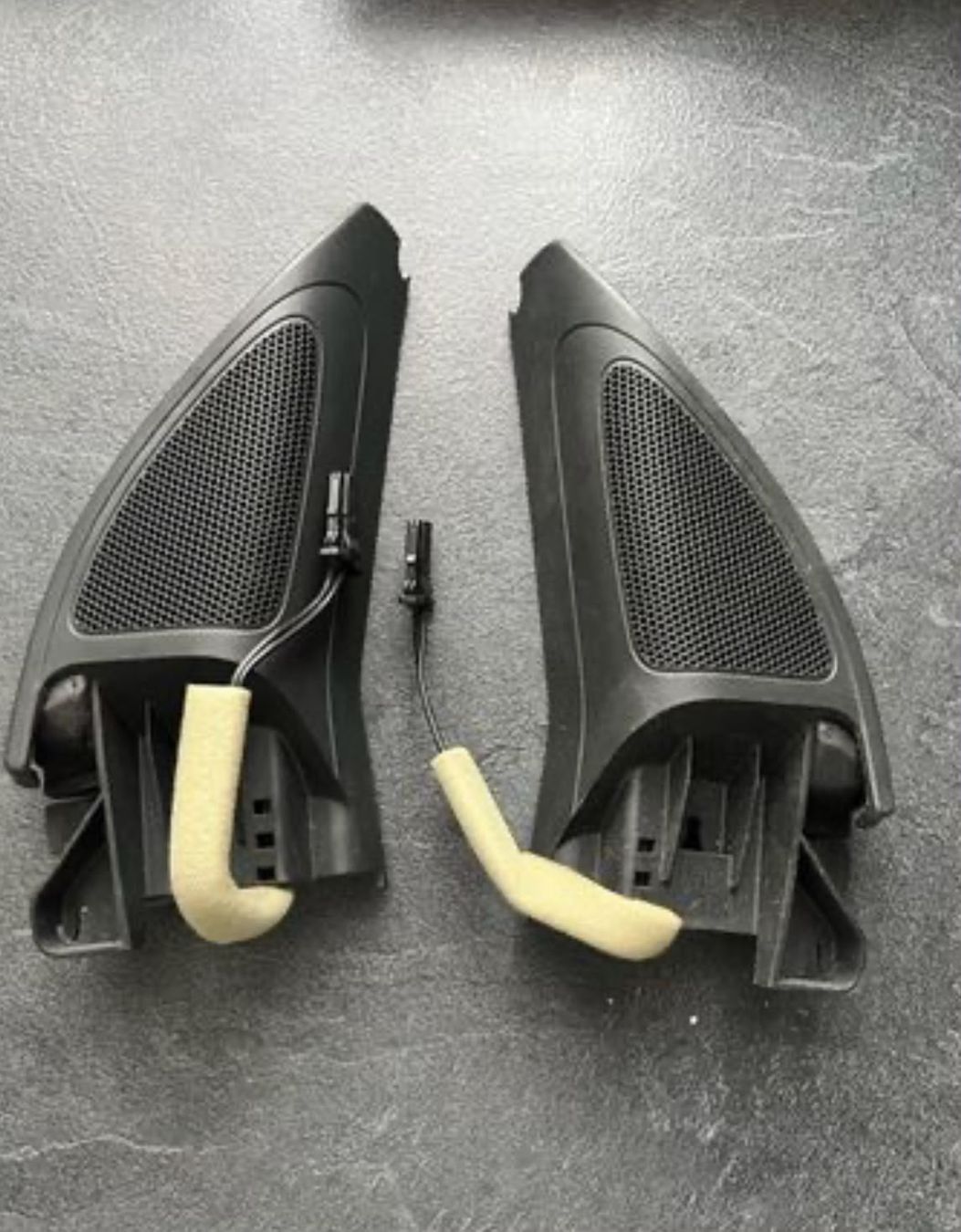 Haut-parleurs: Original Volkswagen Lautsprecher-Set – D'occasion à Sugiez par and_b6dn 2