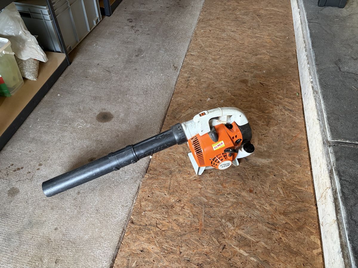 Stihl Soffiatori & Aspiratori per foglie: Motorbläser – Usato da Rapperswil SG venduto da pat_t5h2