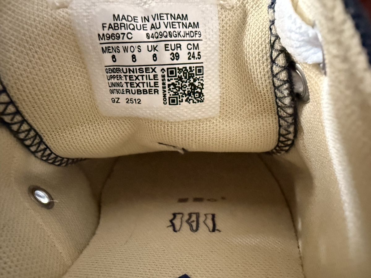 Converse Damenschuhe: Converse Chuck Taylor All Star 39 – Gebraucht aus Eich von jasmingrueter 1