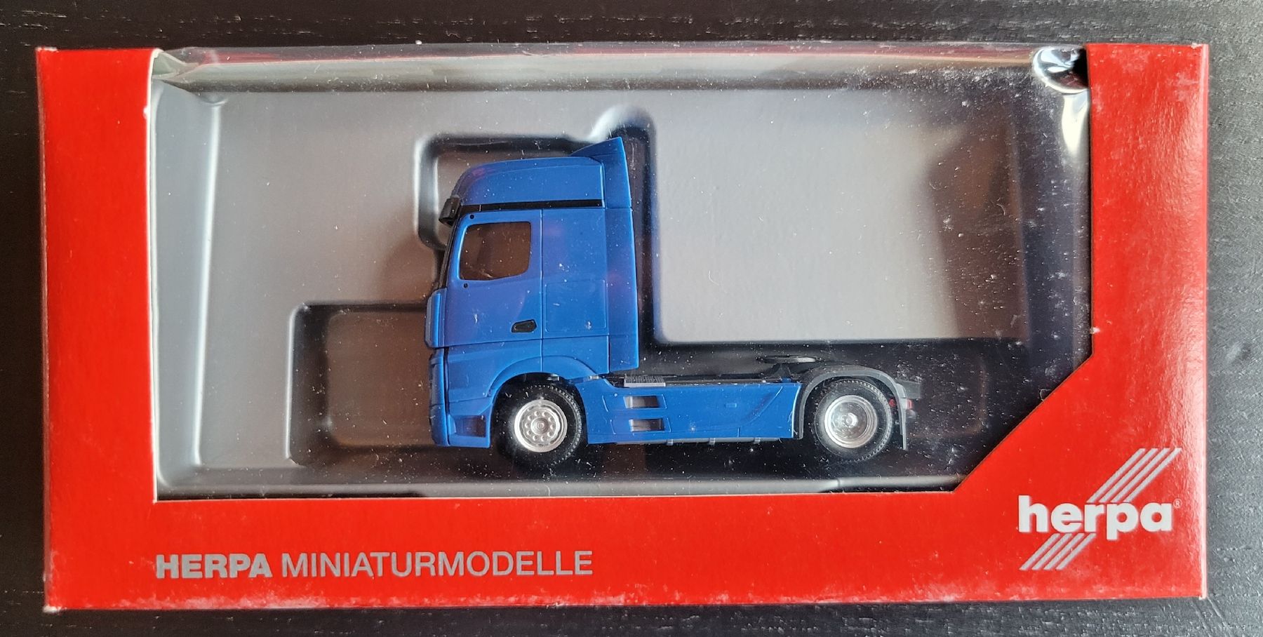 Herpa Kits de montage: Herpa LKW's 1:87 – D'occasion à Hettiswil par kuese85 3