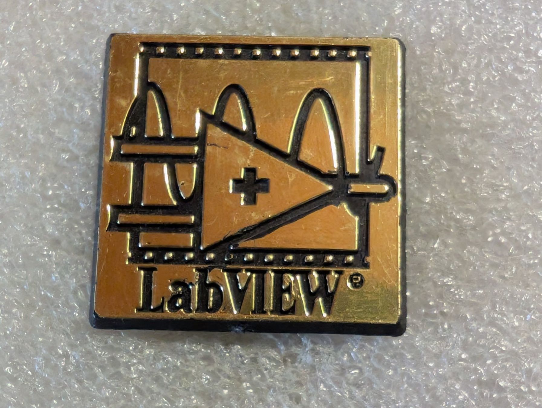 Placchette & Badge: Ansteckpin 116: LabVIEW – Usato da Oppligen venduto da Pin-Fall-Shop