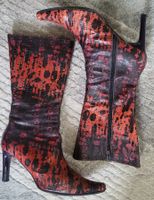 Bottines en cuir effet peau de serpent, pointure 38.