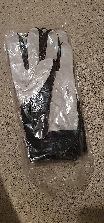 Altri accessori da uomo: Handschuhe Resista – Usato da Rupperswil venduto da pir_6kfb