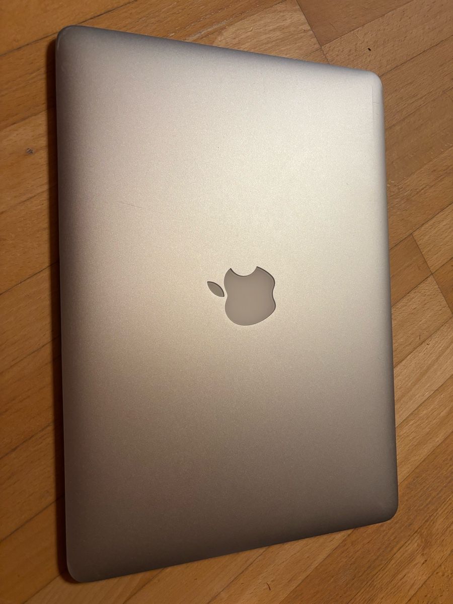 Apple Notebook: Macbook Air – Usato da Hinwil venduto da luepat 1