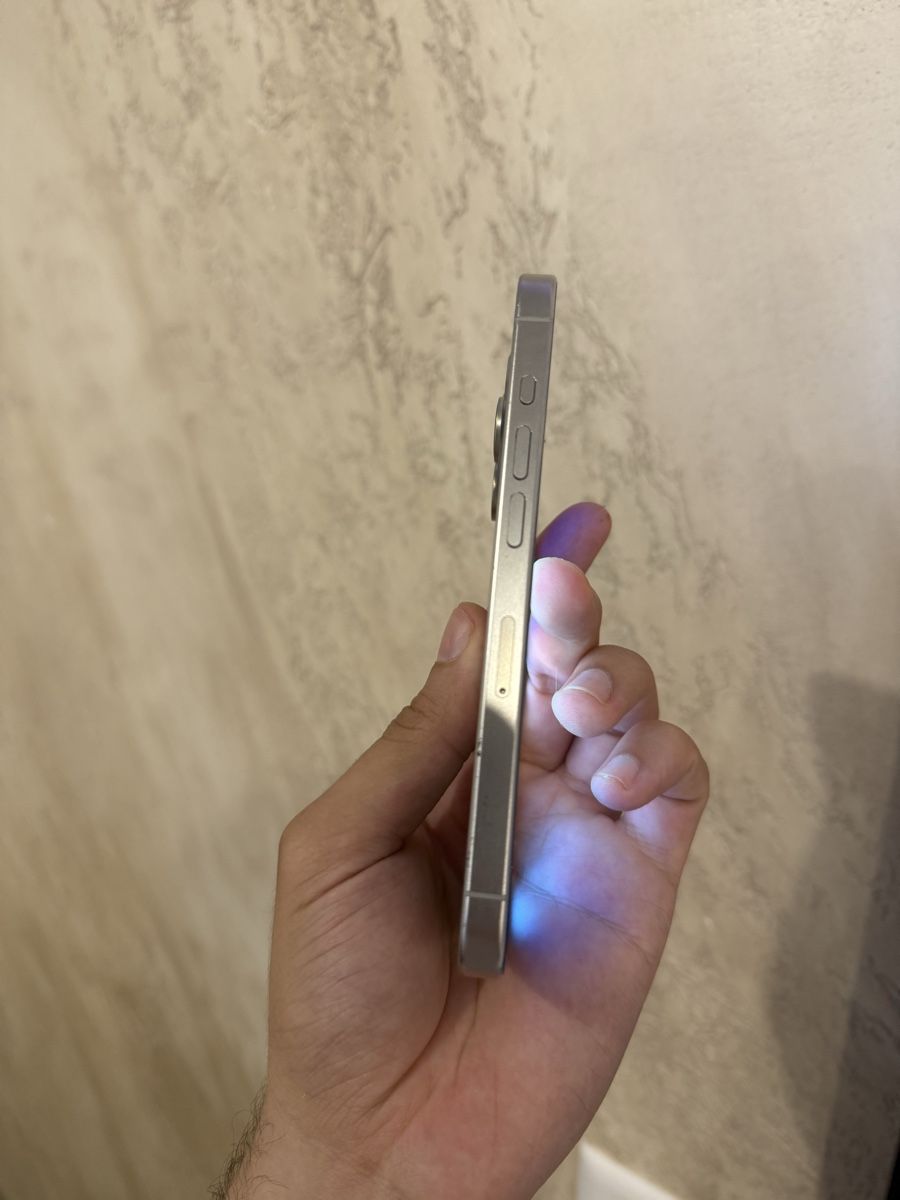Apple Telefoni cellulari / Smartphones: Iphone 15 pro 128 gb battery 100% – Usato da Chippis venduto da mig_8ns6 2