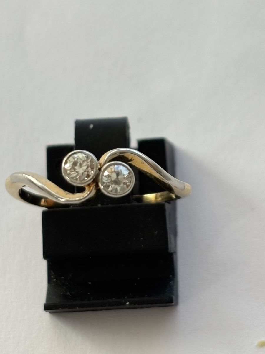 Anelli: Ring Gelbgold / Diamanten 18 Karat – Usato da Langnau am Albis venduto da flusspflege