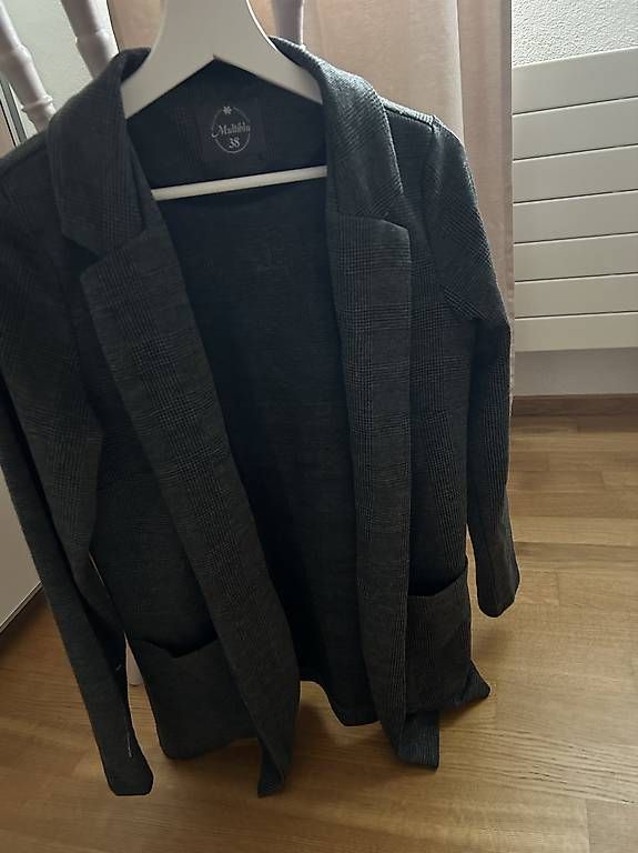Giacche: Cardigan – Usato da Schüpfheim venduto da car_7slp