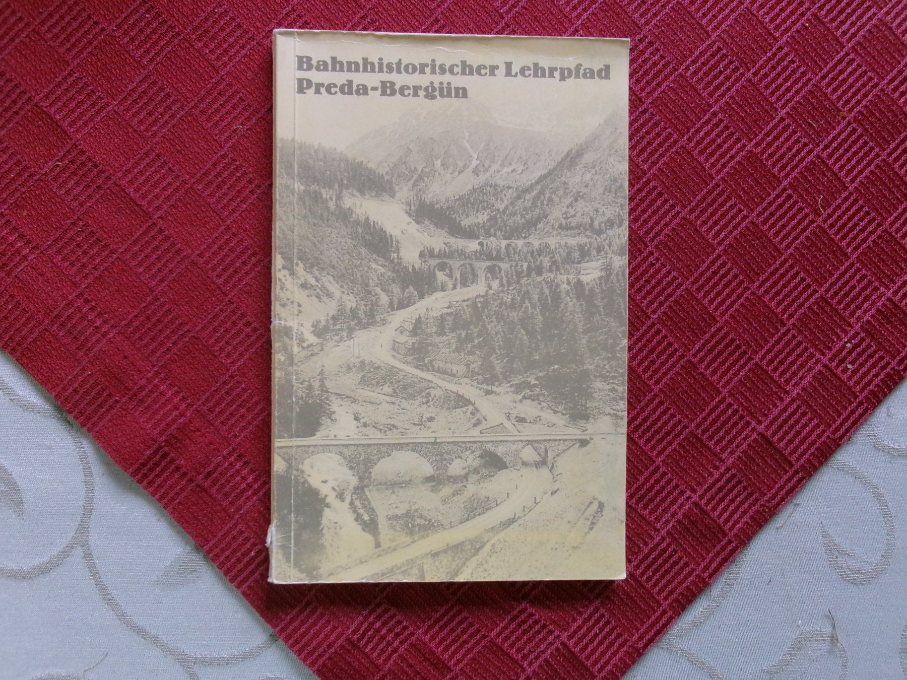 Libri: Bahnhistorischer Lehrpfad Preda-Bergün – Usato da Schaffhausen venduto da buecherlaus-antik