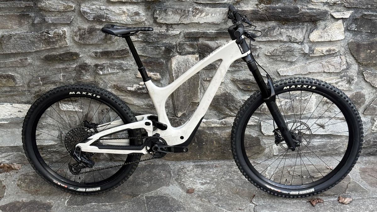 Velos: BOLD Unplugged Ultimate M – Neu (gemäss Beschreibung) aus Troistorrents von mor_p5rv