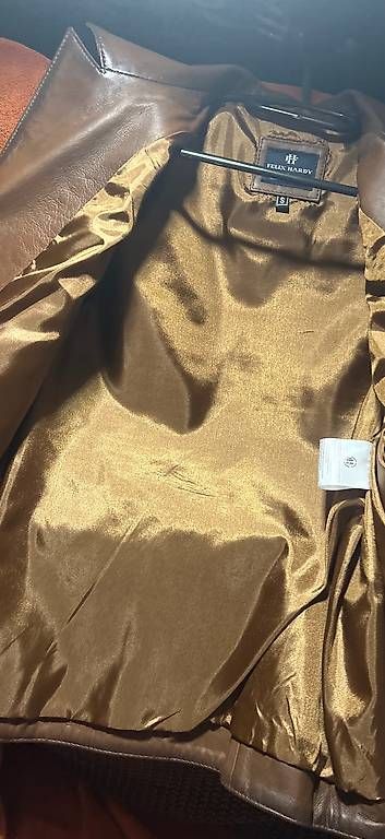 Giacche: Veste Femme Cuir NEUVE – Usato da Versoix venduto da jen_k2qv 2