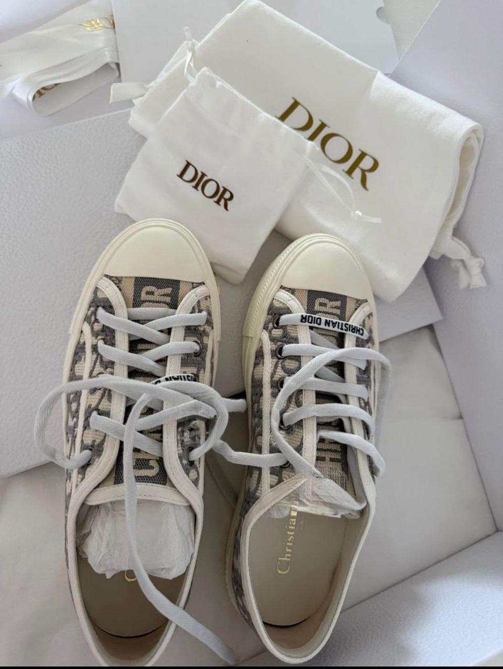 Dior Damenschuhe: Dior Sneakers shoes – Neu (gemäss Beschreibung) aus Würenlos von lyn_7djj