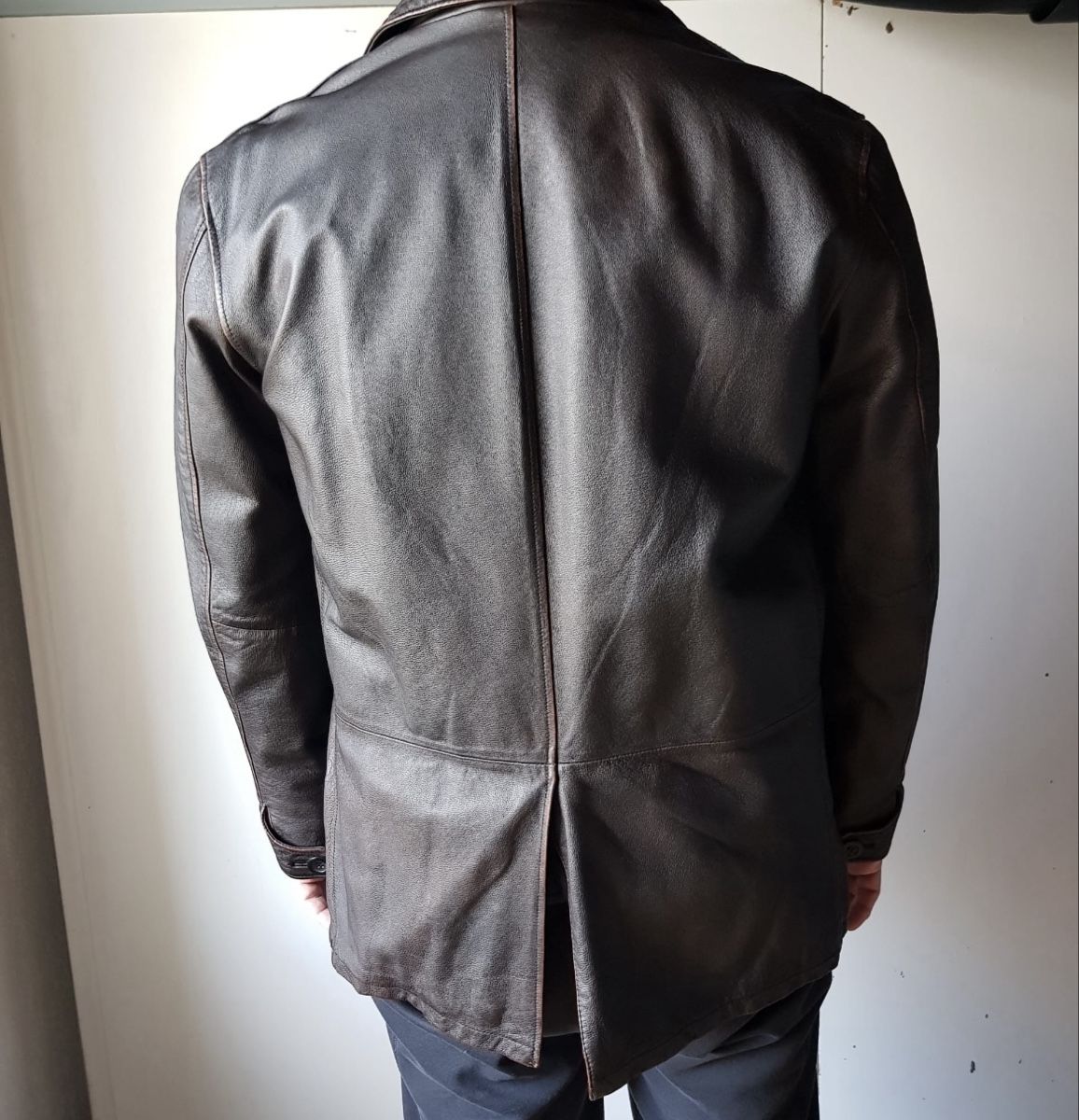 Vestes: Veste en cuir aviator vintage – D'occasion à Moutier par Happyvidedressing 2