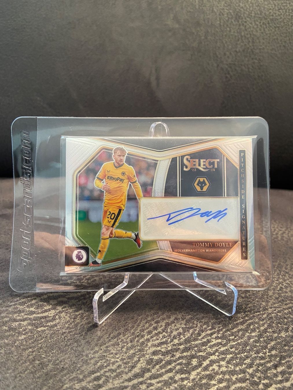 Panini Sammelbilder & Trading cards: Tommy Doyle Autogramm Panini Select Prem. 23/24 – Gebraucht aus Dagmersellen von dav_b656