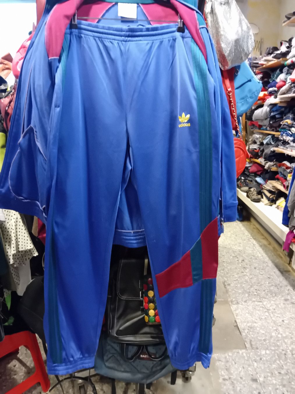 Adidas Tute: Completo Adidas Tuta Vintage – Usato da Biasca venduto da Old_6blh 1
