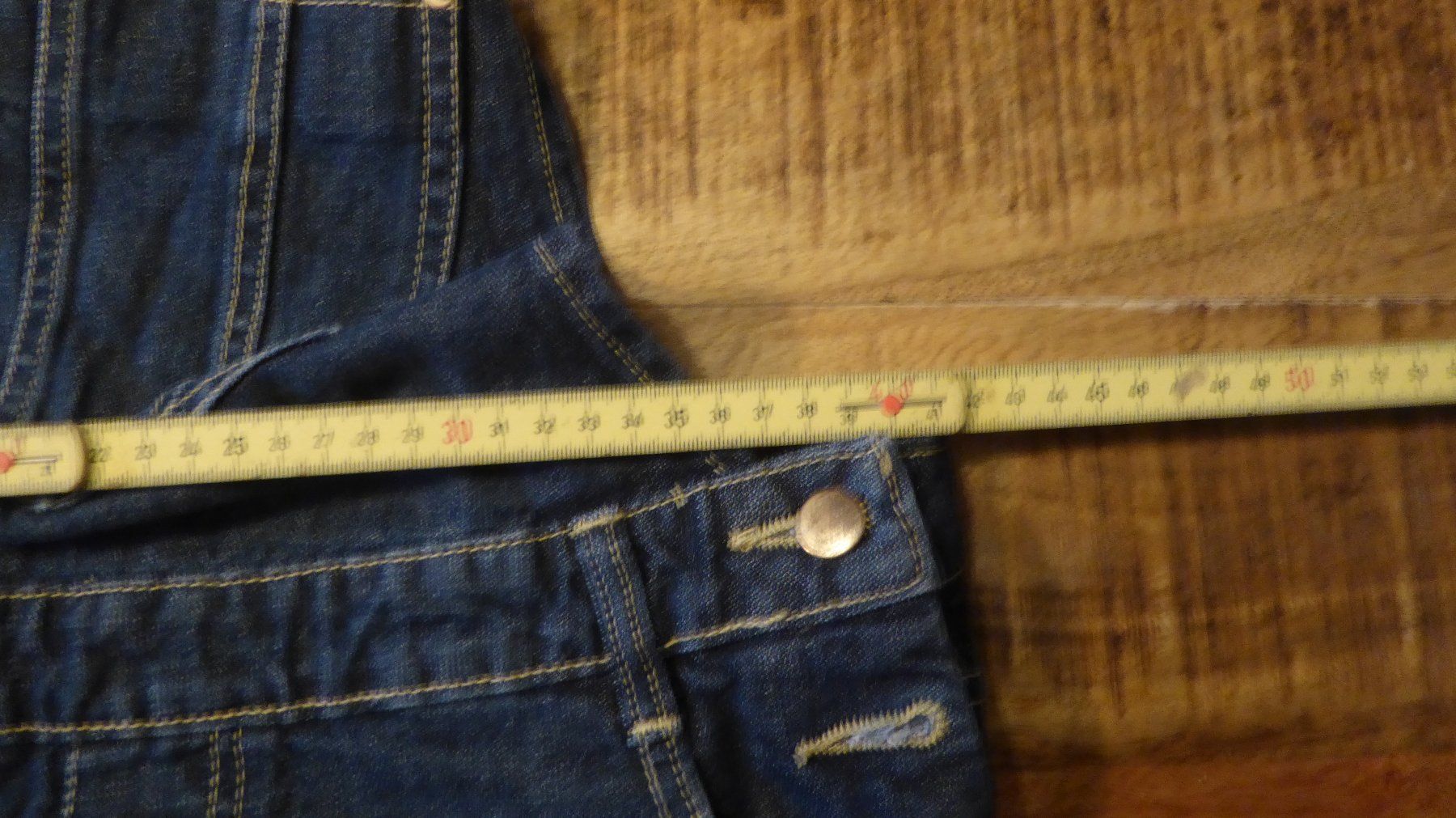 Jeans: Kurze Jeans Latzhose Gr 36 Janina – Usato da Sargans venduto da Benziner 8