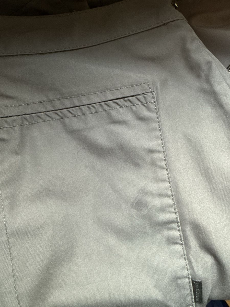 Pantaloni: Pantalon de marche gris anthracite Mogul, t.27 – Usato da Tavannes venduto da Thriftshop 4
