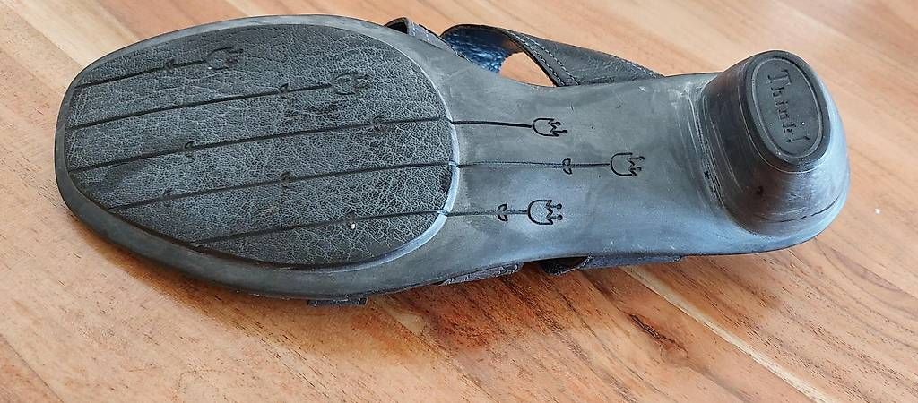 Scarpe da uomo: Sommerschuhe echt Leder, Gr. 42, Marke Think – Usato da Basel venduto da hbe_6gsv 3