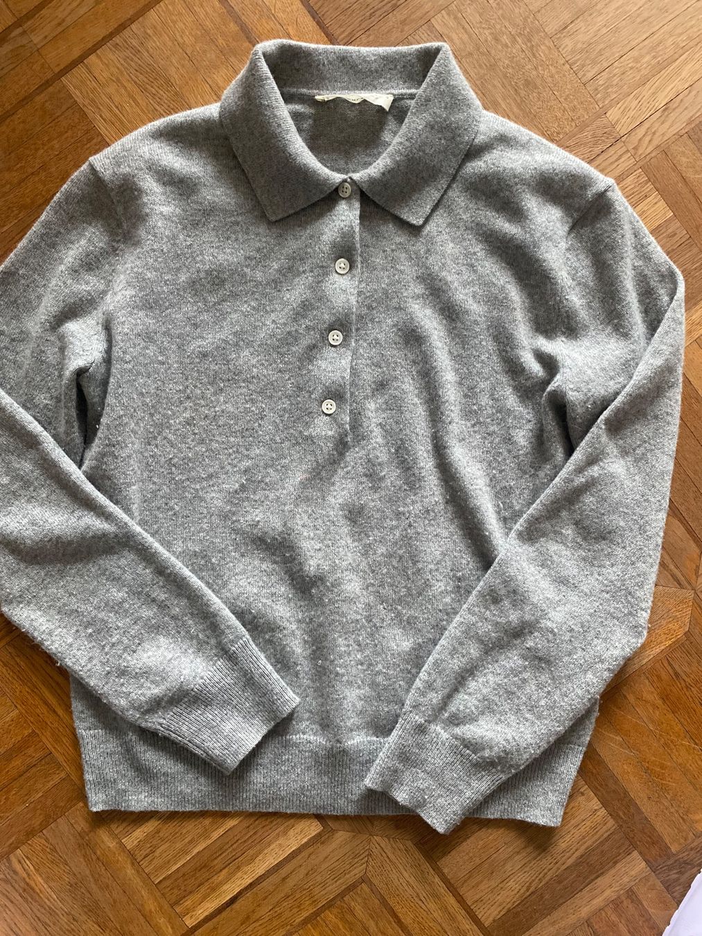 Maglioni & Felpe: Kaschmir Pullover grau von EVERLAINE – Usato da Zürich venduto da reg_gzn5 1