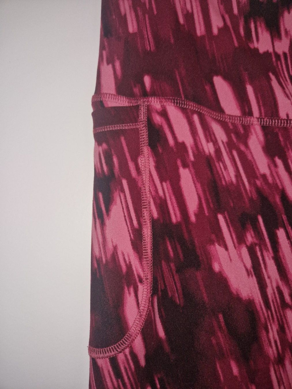 Under Armour Leggings: Under Armour Women's Leggings – Neu (gemäss Beschreibung) aus Zürich von Ana_440 3