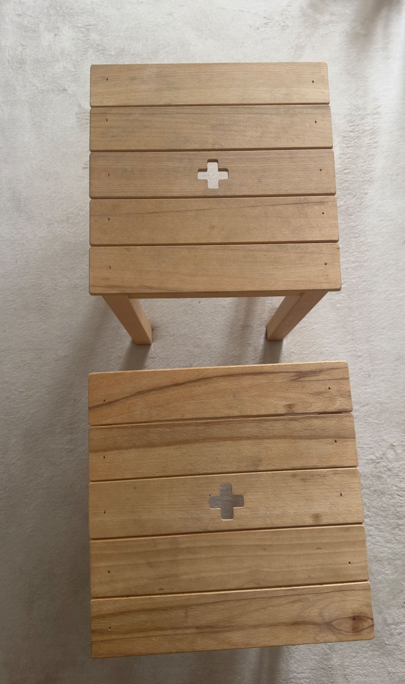 Sgabelli: 2 Hocker Holz – Usato da Herrliberg venduto da Zueriseeufer