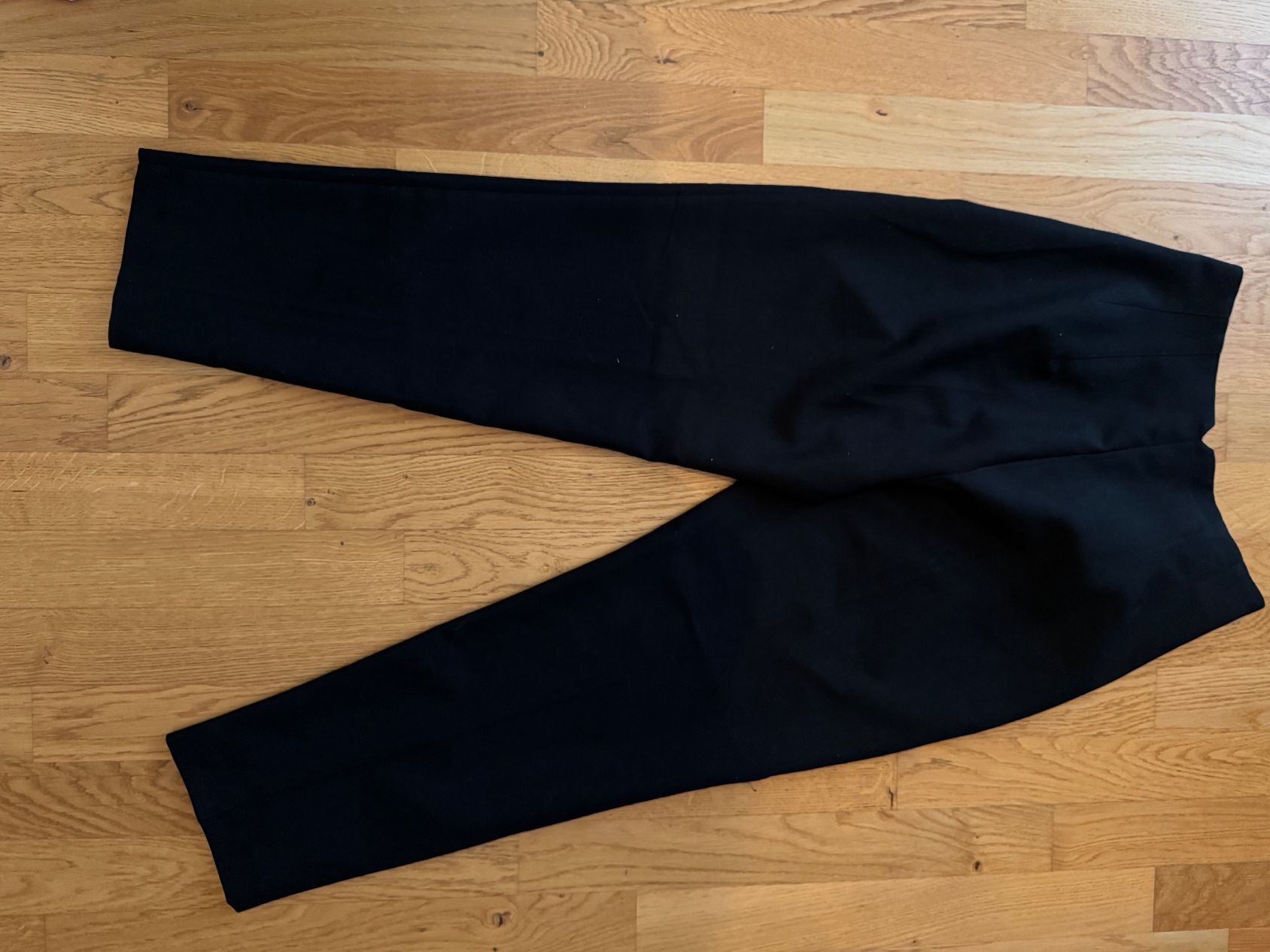 Zara Pantalons: Zara Stoffhose – Neuf (Voir description) à Rüegsauschachen par nai_2jfm 2
