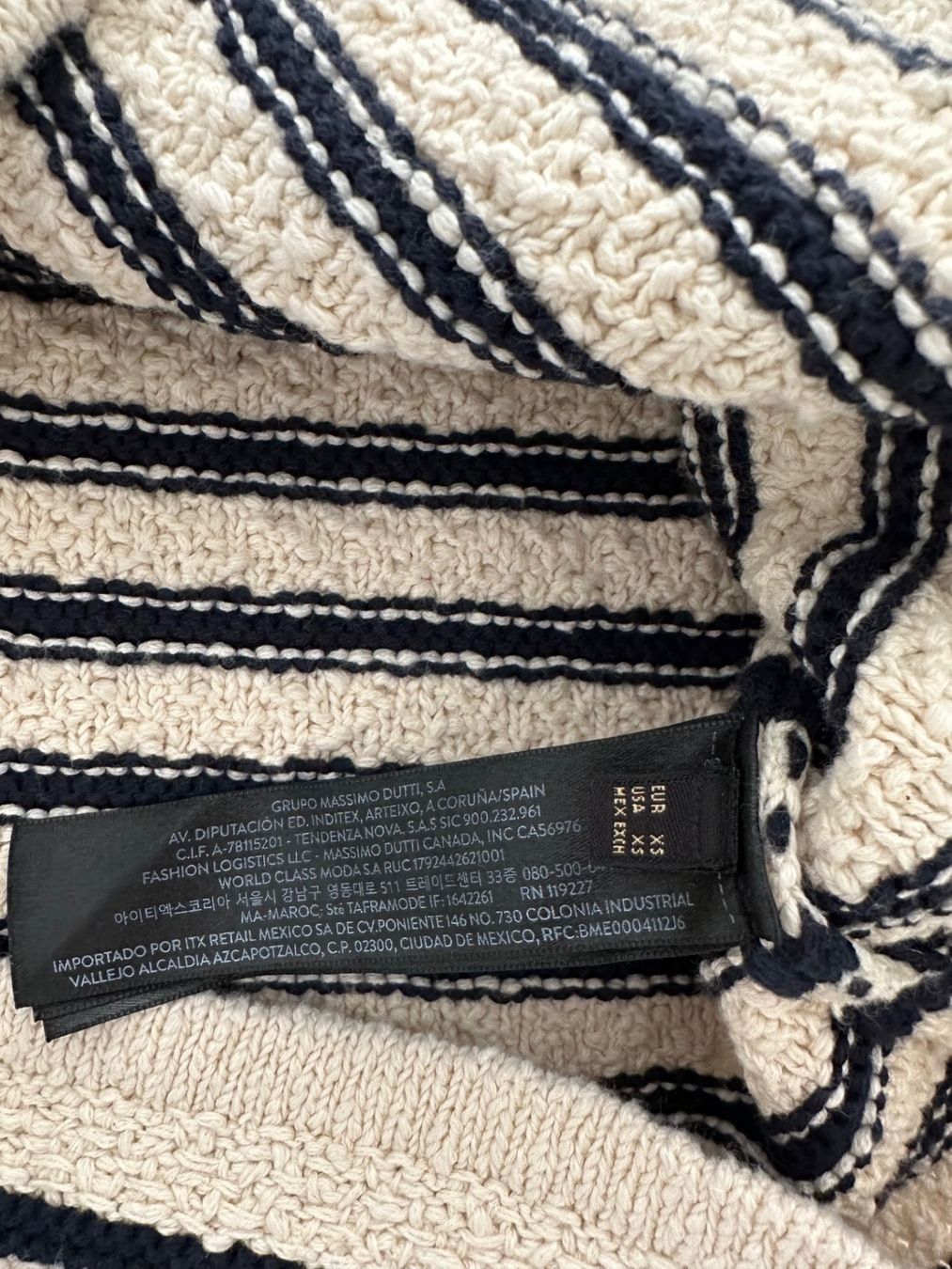 Massimo Dutti Maglioni & Felpe: Massimo Dutti cardigan – Nuovo (secondo la descrizione) da Dallenwil venduto da ZD2019 2