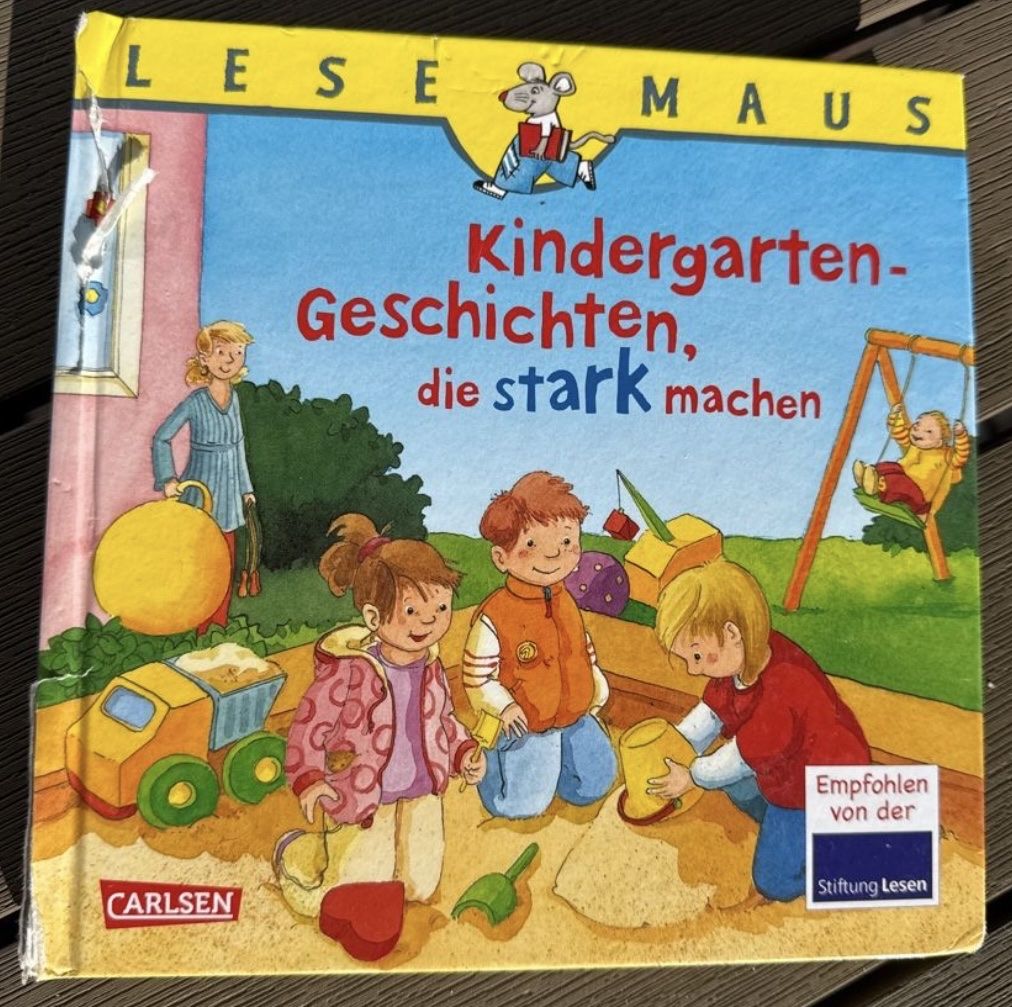 Libri: Kinderbuch: Kindergarten Geschichten, Lesemaus – Nuovo (secondo la descrizione) da Freidorf TG venduto da nad_fxh7
