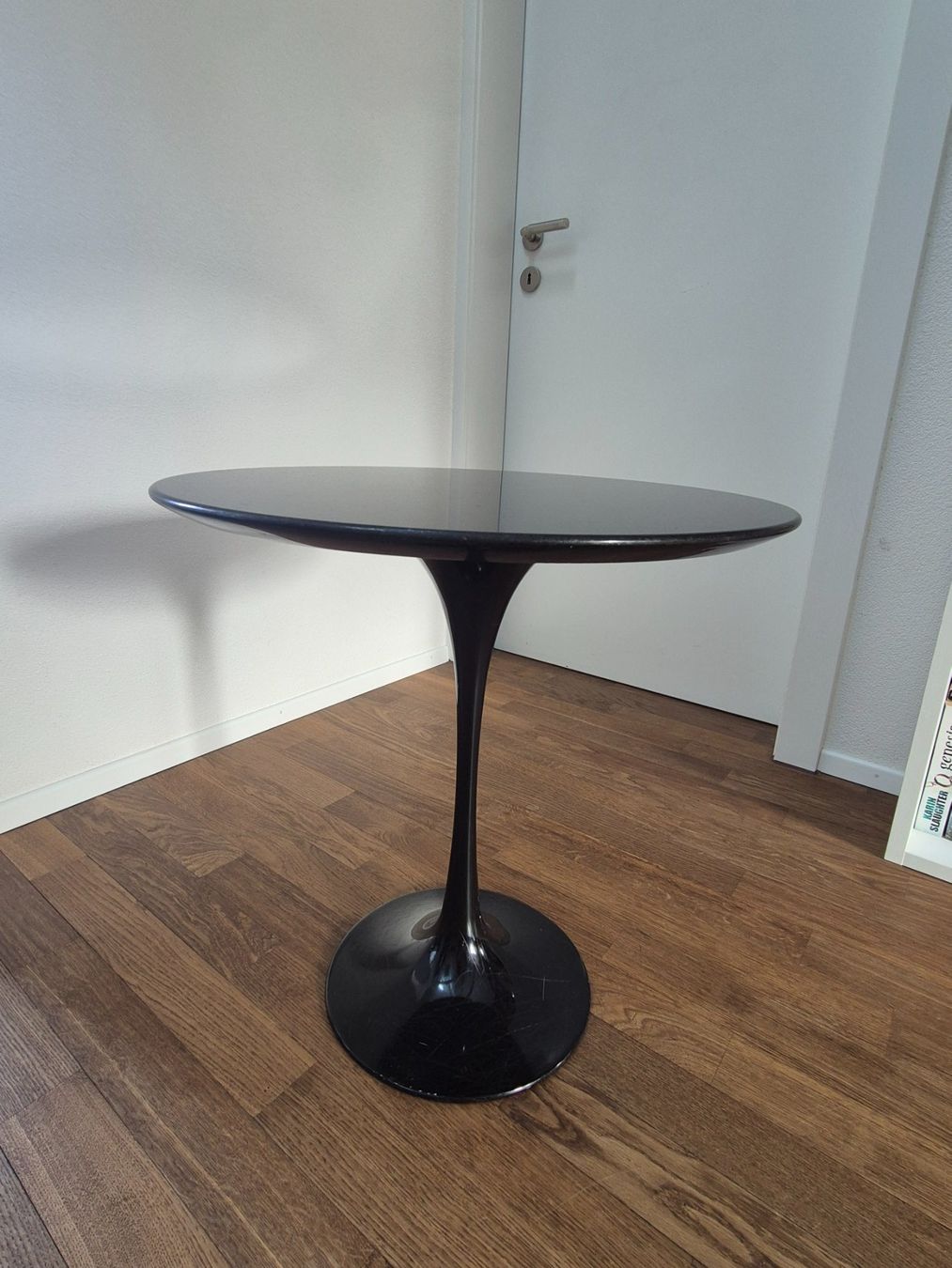 Tavoli: Vintage STAR Czechoslovakia Tulip Side Table, Stone Top – Usato da Zürich venduto da monadiederich
