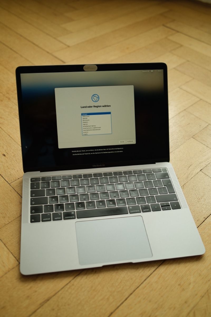 Apple Notebook: Macbook air 13 8GB RAM, 256GB SSD – Usato da Basel venduto da ola_d9ym 3