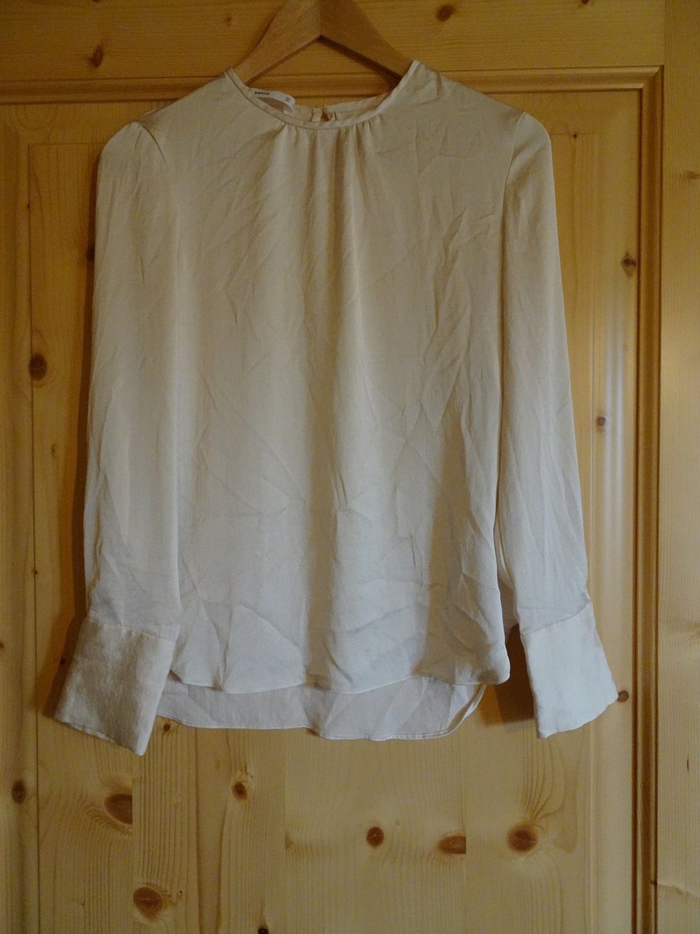 Mango Camicette: Hellbeige Bluse von Mango Gr. S - 240861 – Usato da Küssnacht am Rigi venduto da Good4Deckeli