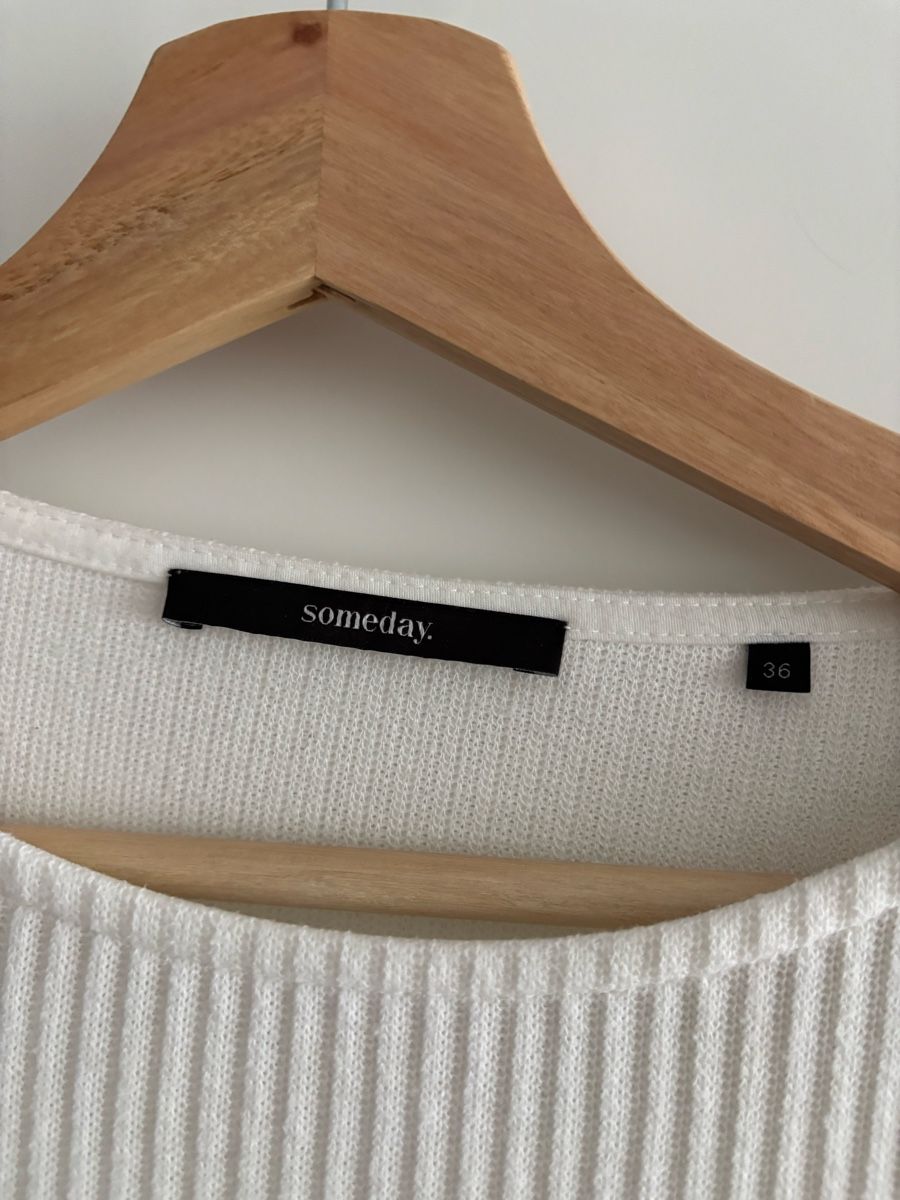 Someday Pulls & Sweat-shirts: Someday Kurzarm-Pullover! 🐚 – D'occasion à Stettfurt par rebella 1