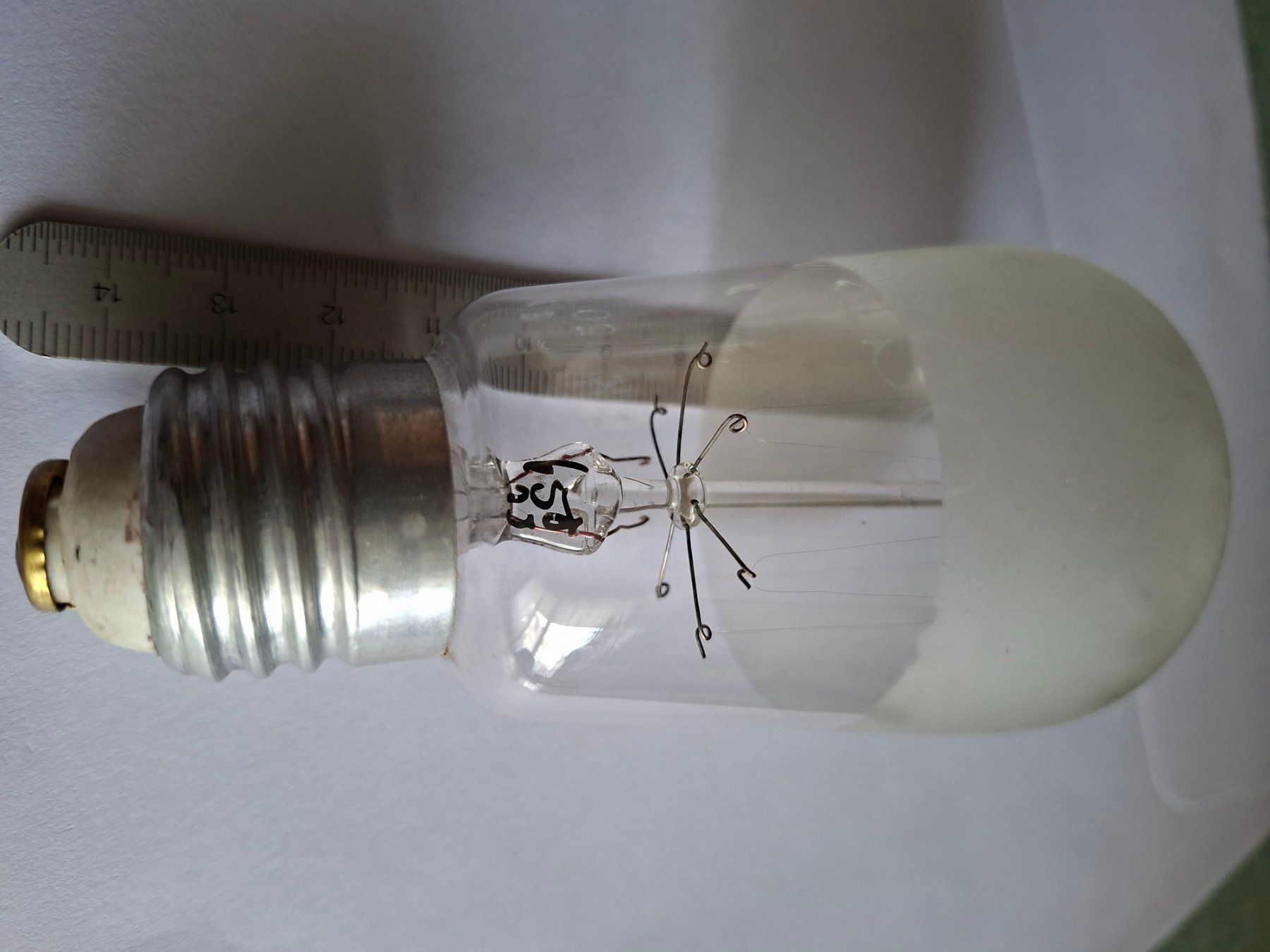 Lampade: Osram Metallfadenlampe  sehr alt – Usato da Cham venduto da Owin1 2