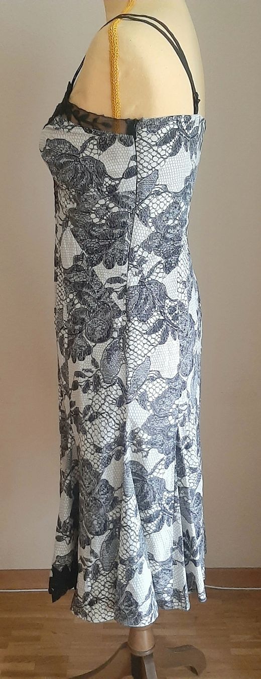Karen Millen Vestiti: Robe Karen Millen soie neuve taille 36 – Nuovo (secondo la descrizione) da Chêne-Bourg venduto da chsandra34 5
