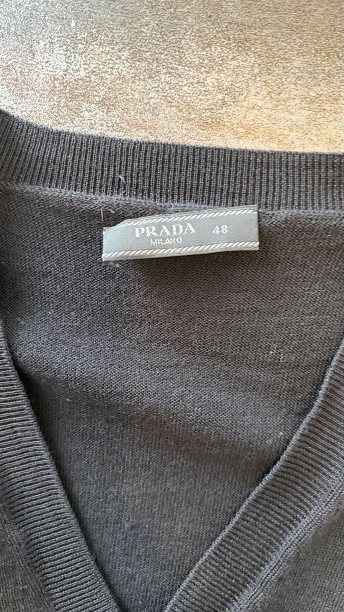 Prada Gilet & Giacche: Prada Strickweste Schwarz Herren Luxus Designer Gr. 48 – Usato da Zürich venduto da mat_bcg2 2