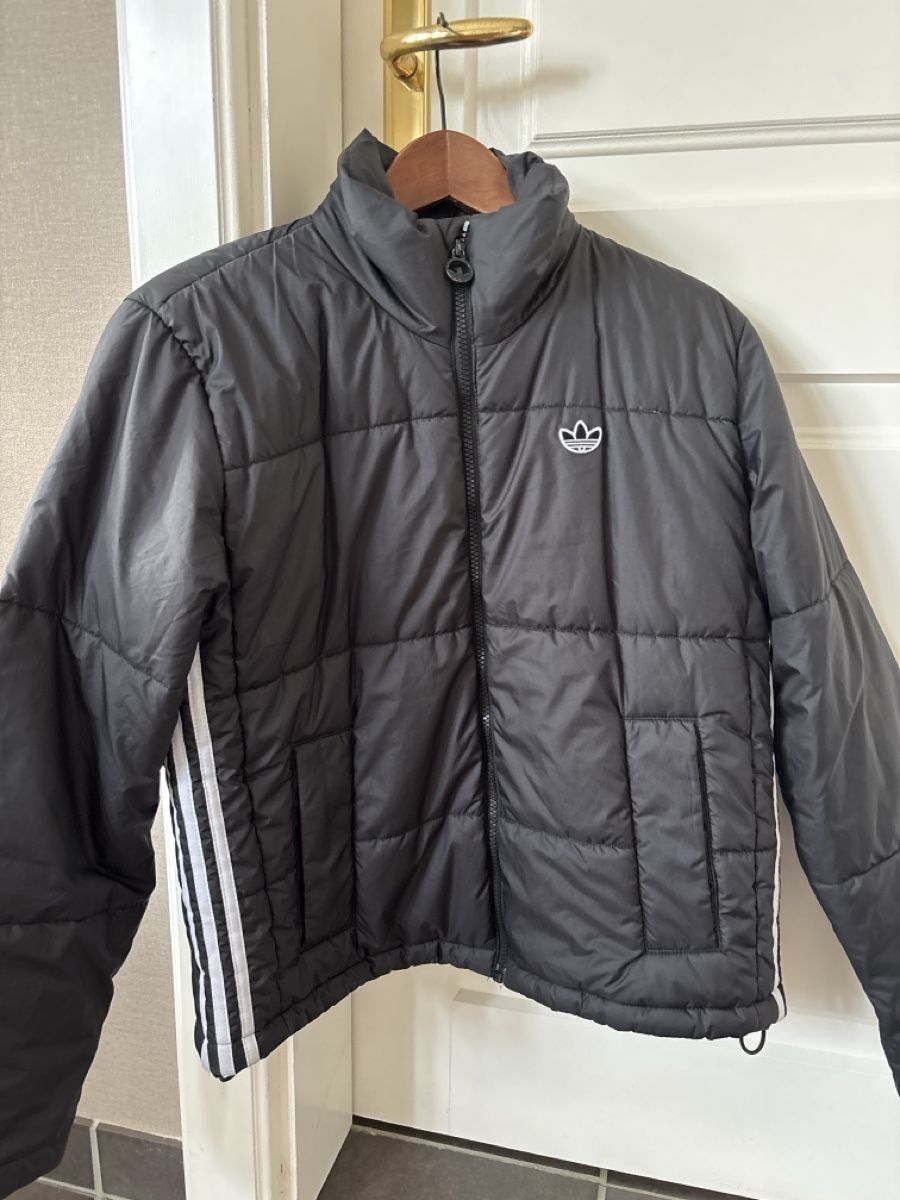 Adidas Vestes: Veste Adidas M – D'occasion à Yverdon-les-Bains par jen_h9br