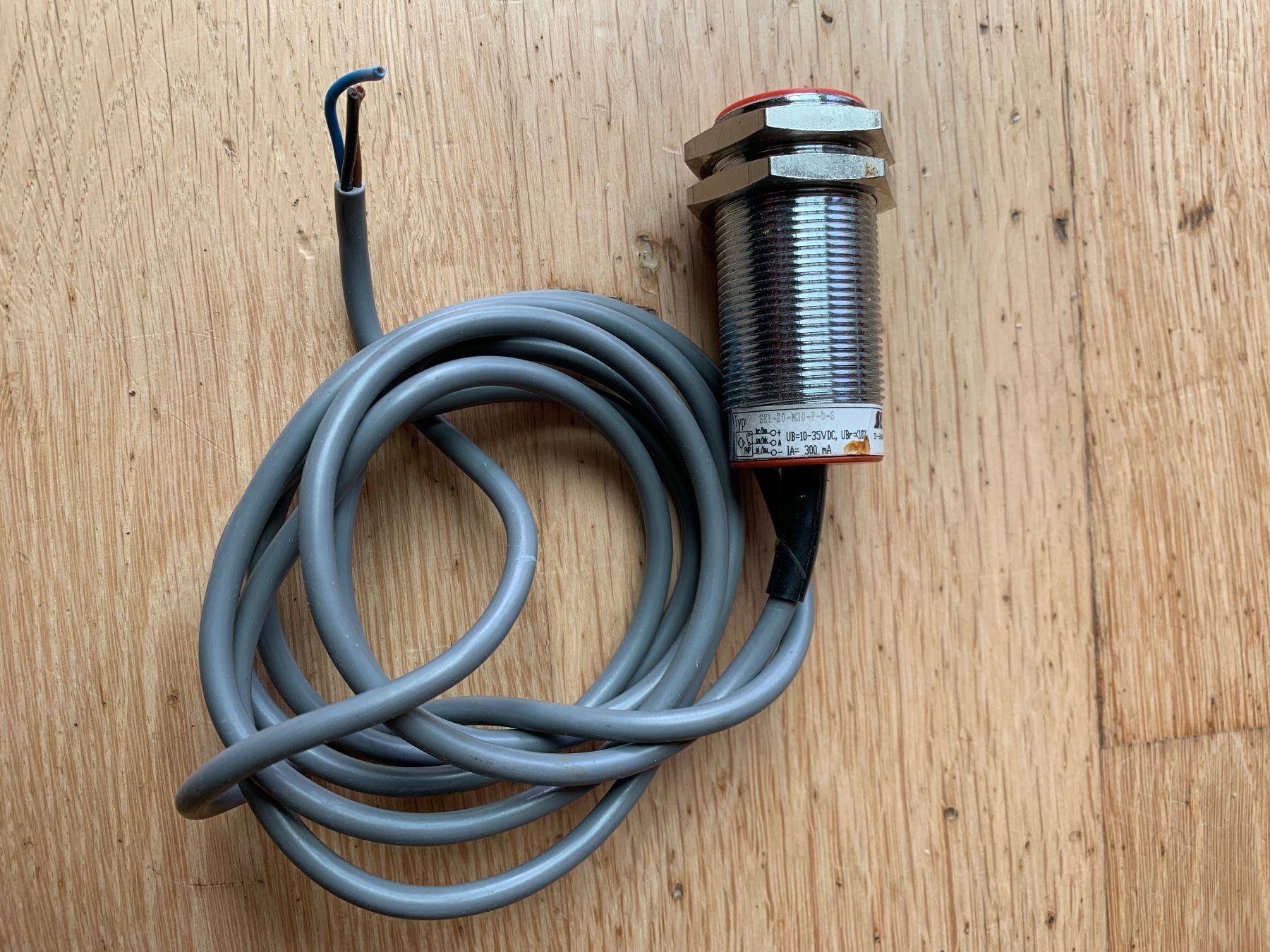 Componenti elettronici: Induktiver Sensor, neu, ungebraucht – Usato da Wildegg venduto da Elefant42 3