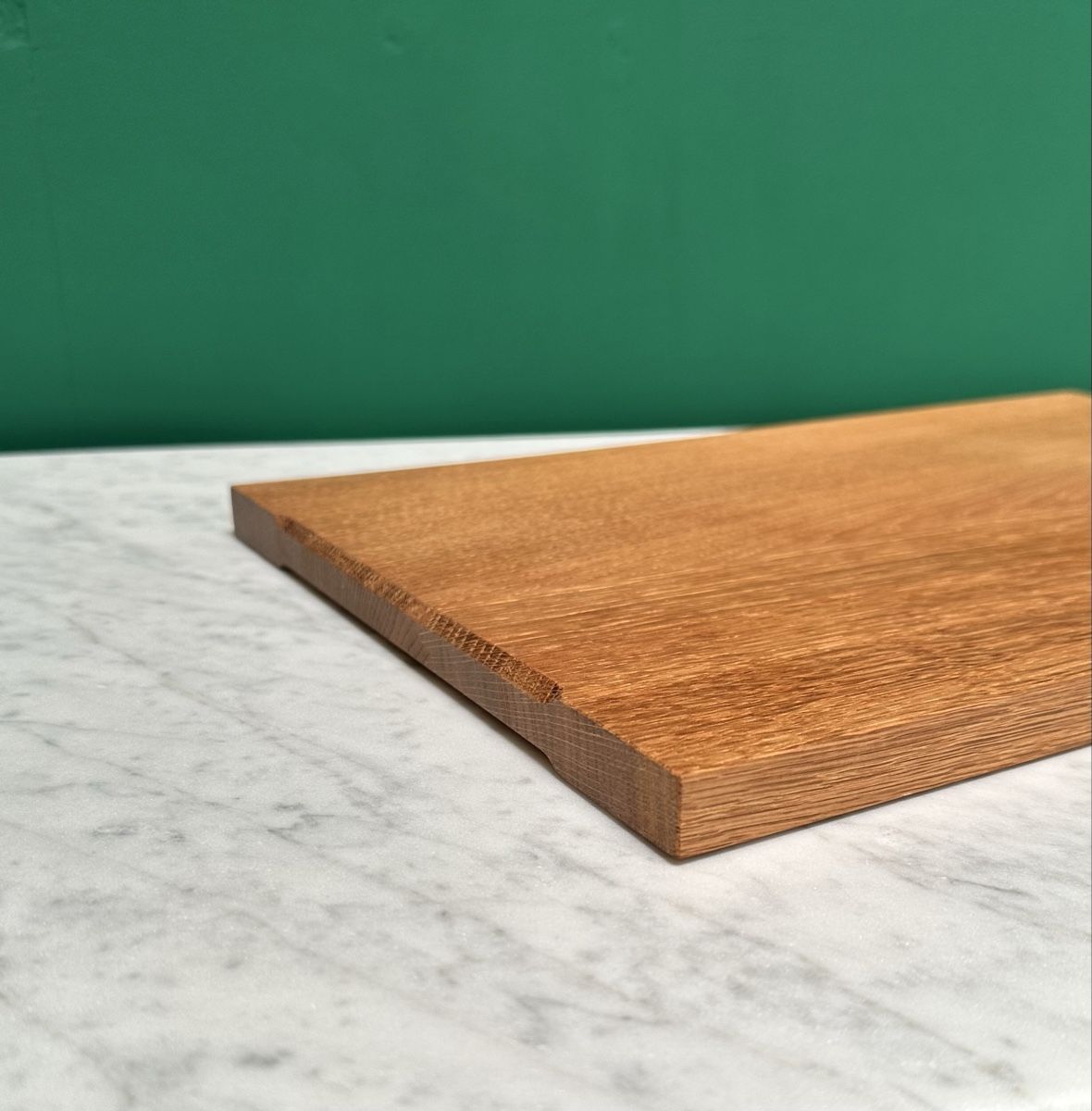 Articoli in legno: Schneidebrett Eiche  – Nuovo e nell'imballaggio originale da Läufelfingen venduto da b-form 1