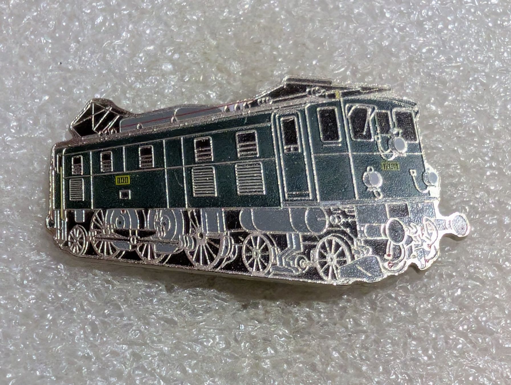 Placchette & Badge: Ansteckpin 203: Eisenbahn SBB Lok – Usato da Oppligen venduto da Pin-Fall-Shop