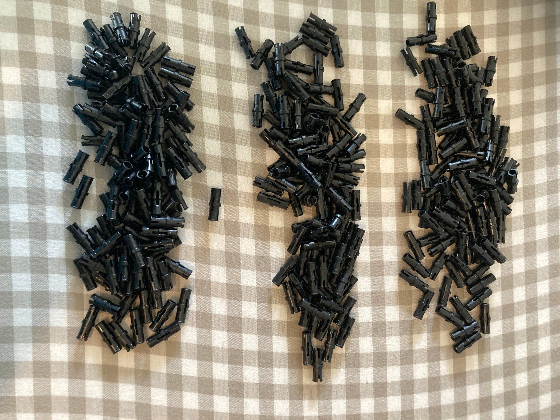 Lego Giocattoli: 300 schwarze Lego Technik Verbinder ab 2 Franken – Usato da Volketswil venduto da Daniel68ernst