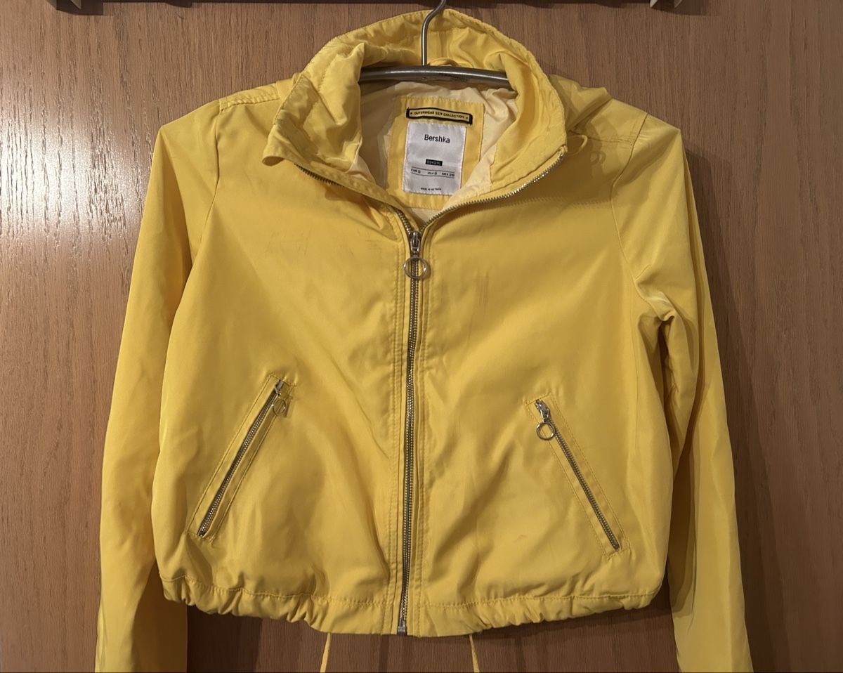 Bershka Giacche: Bershka Jacke - Gr. S - Croptop – Nuovo (secondo la descrizione) da Fahrwangen venduto da Rehtse03