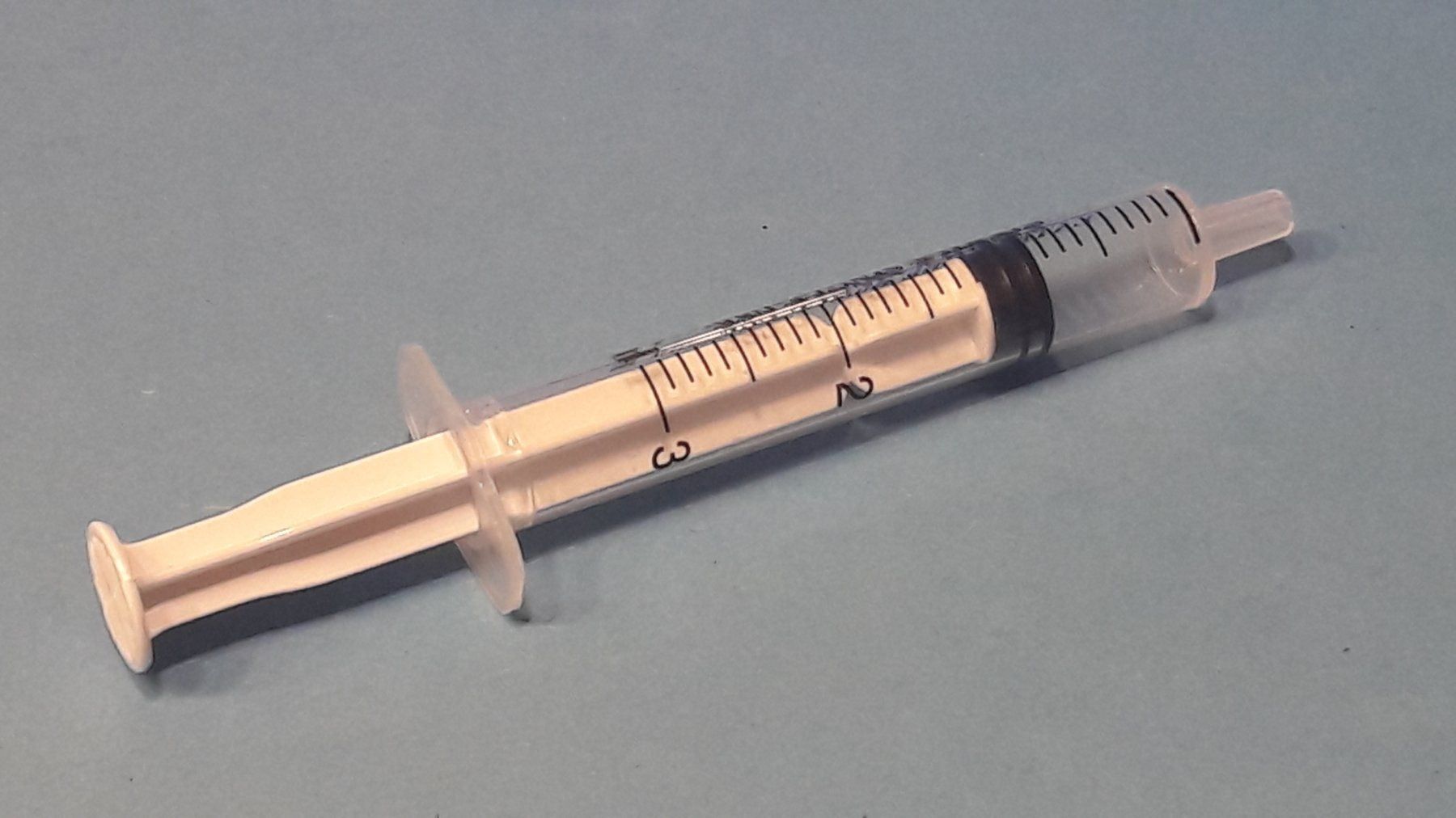 Tecnologia medica: 3 ml Spritze  Einmalspritze – Nuovo e nell'imballaggio originale da Lömmenschwil venduto da ritalin01