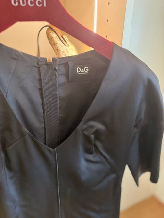 Kleid D&G schwarz Grösse 38 V-Ausschnitt kurzarm guter Zusta