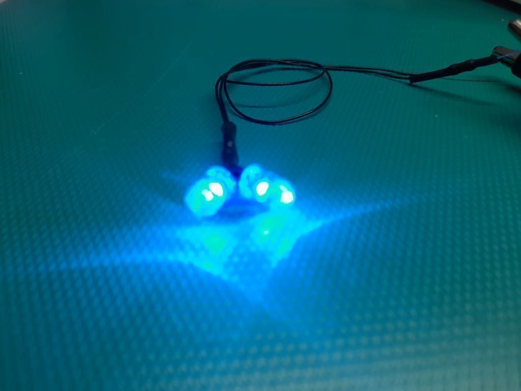 Elektronikbauteile: DUO-Flacker-LED blau Schweisslicht AC/DC – Neu (gemäss Beschreibung) aus Luzern von Salefactory 2