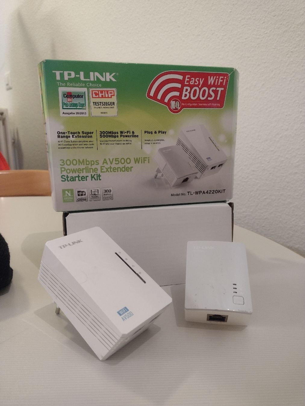 TP-Link Wlan: TP-Link AV500 WiFi Powerline Extender Starter Kit – Gebraucht aus Zürich von TrainLine
