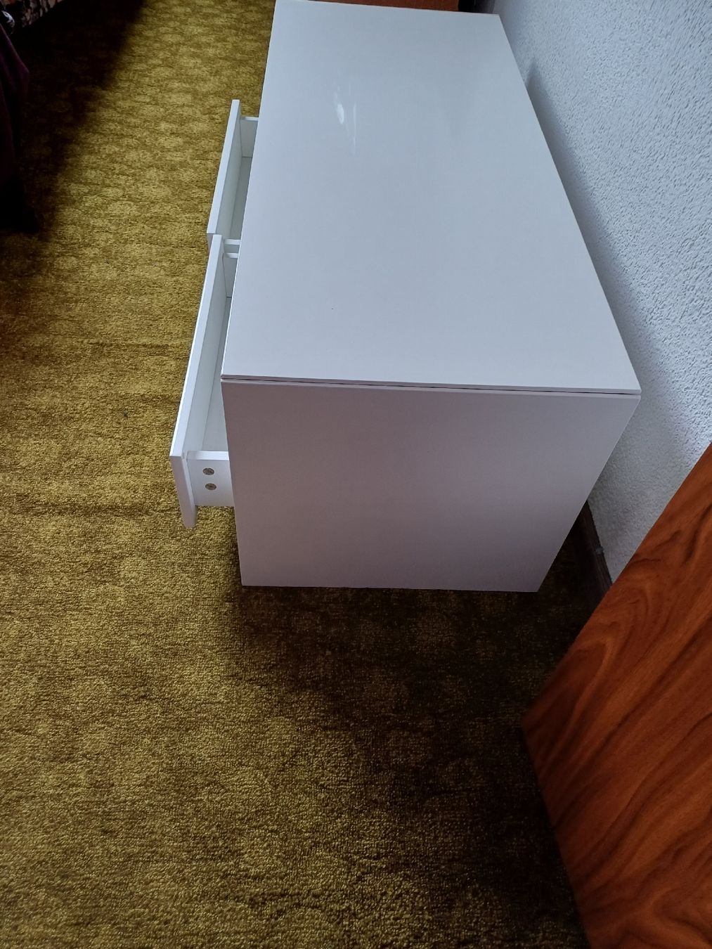 Cassettiere: Fehrsehen möbel – Usato da Tuggen venduto da est_2twl 2