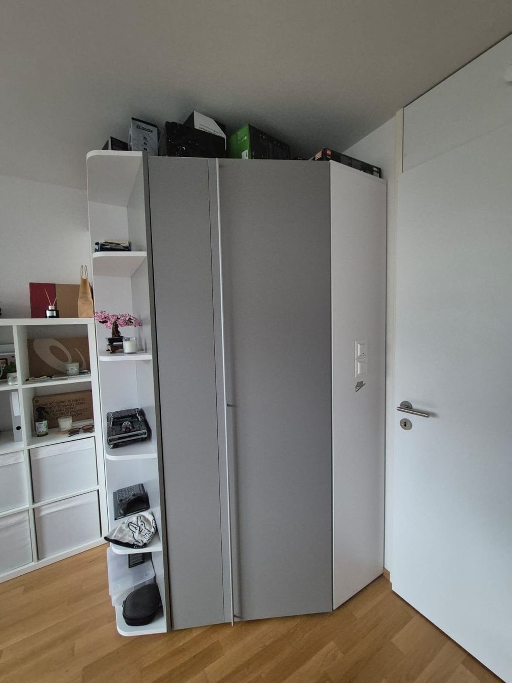 Armadi: Jugendzimmer Kinderzimmer Eckkleiderschrank Rudolf Möbel – Usato da Niederrohrdorf venduto da freestyle01 2
