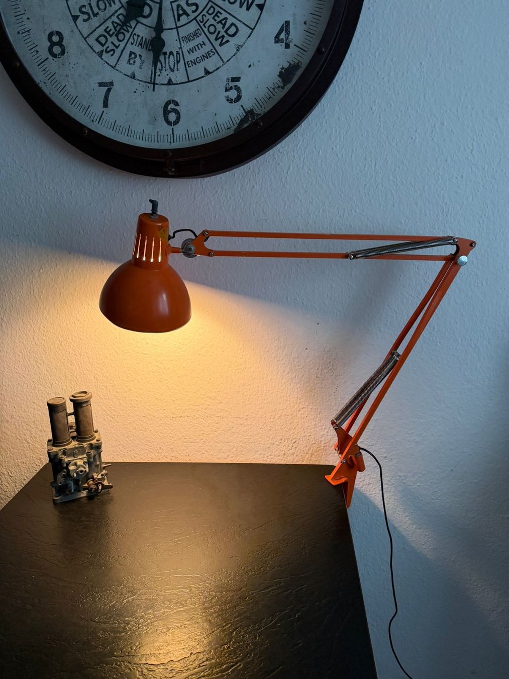 Lampade: gelenkarmleuchte, scherenarmleuchte – Usato da dietikon venduto da brunosbroki 1