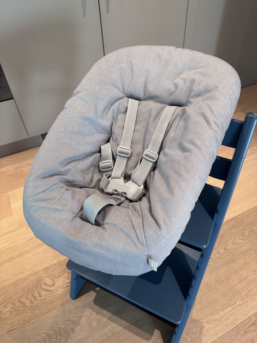 Hochstühle: Stokke  Tripp Trapp Newborn-Schale – Gebraucht aus Frick von andreas.meier