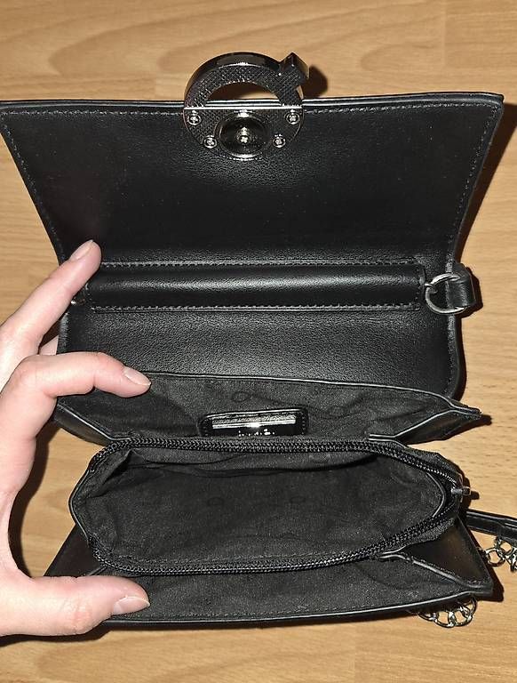 Taschen für Damen: Umhängetasche Quazi – Neu (gemäss Beschreibung) aus Schöftland von Ringer16 2